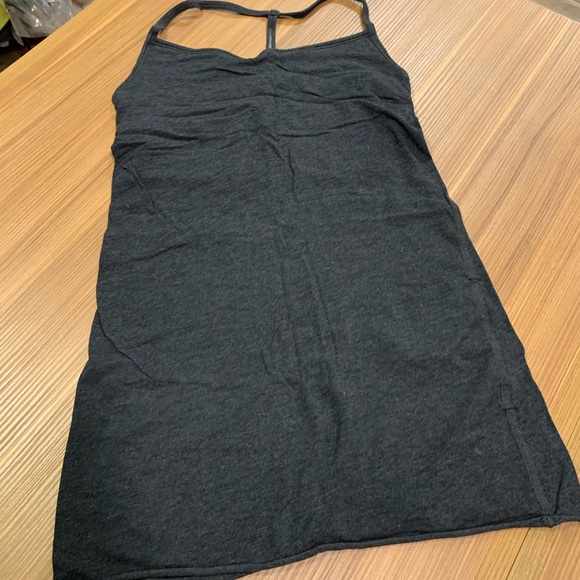 Lululemon diversity tank 6 EUC RARE vitasea lyocell shelf-bra - Picture 3 of 9